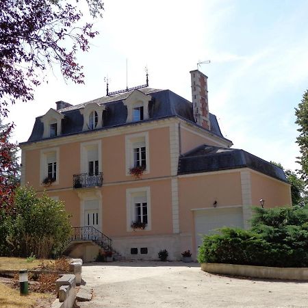 La Maison Ribotteau Bed and Breakfast L'Isle-Jourdain  Esterno foto